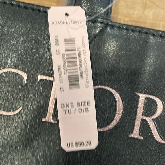 NWT Victoria’s Secret Black Pink Fringe Overnight Bag Travel Snap closure OS - Picture 3 of 6